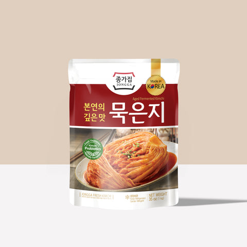 Aged fermented Mukeunji Kimchi